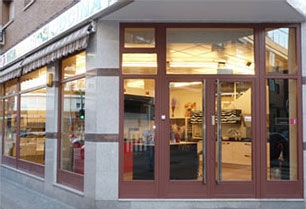 Tienda de muebles de cocina y electrodomésticos