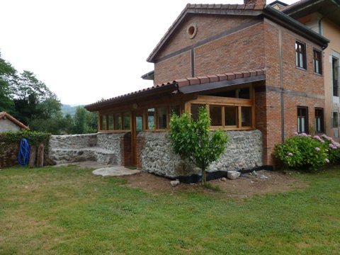 Jard&iacute;n del apartamento